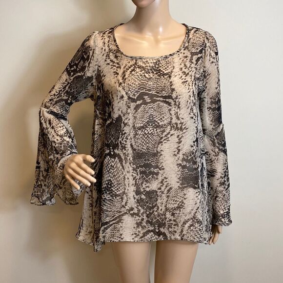 AKIRA Chicago long bell sleeve animal print semi-sheer blouse size M - Picture 1 of 8